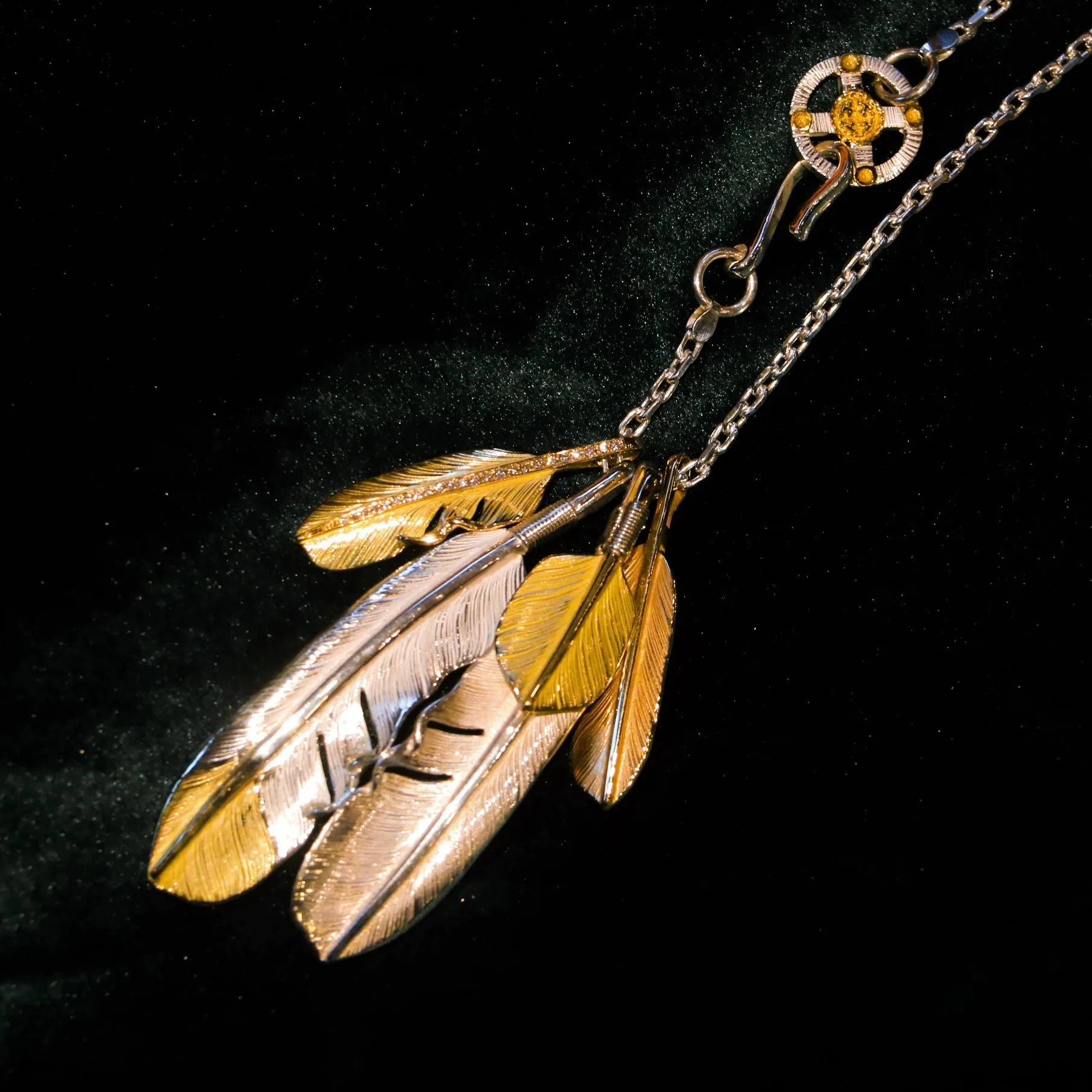 18K Gold Feather S / Diamond Inlay