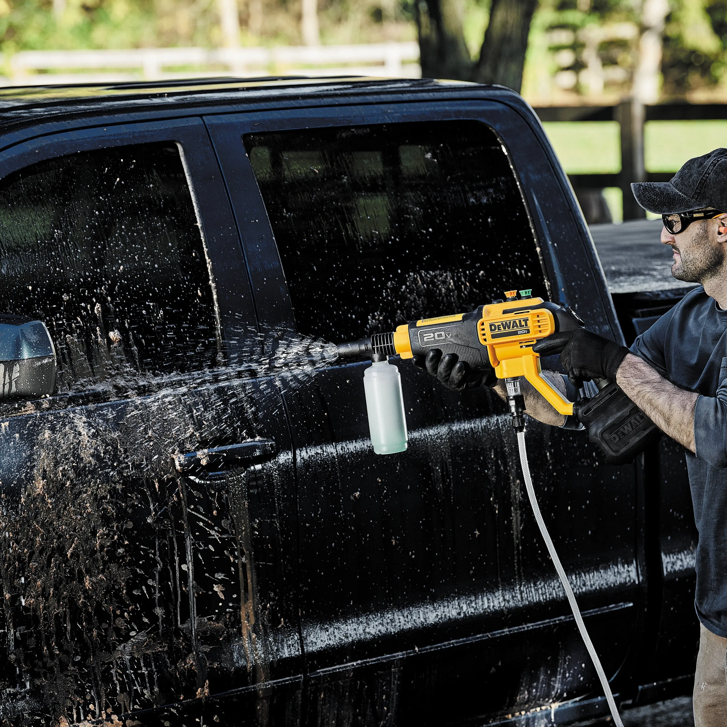 DeWalt 20V Max 550 PSI Cordless Power Cleaner 5.0Ah Kit