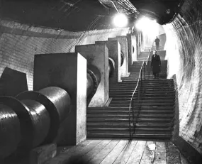 The time tunnel (Print 1961 CLYDE FOOT TUNNEL)